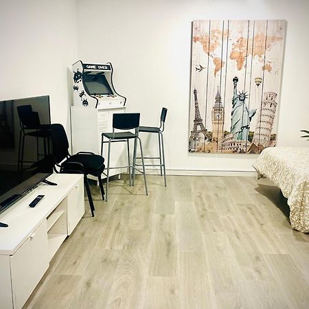 Luxury Carihuela Beach Torremolinos Eksteriør billede
